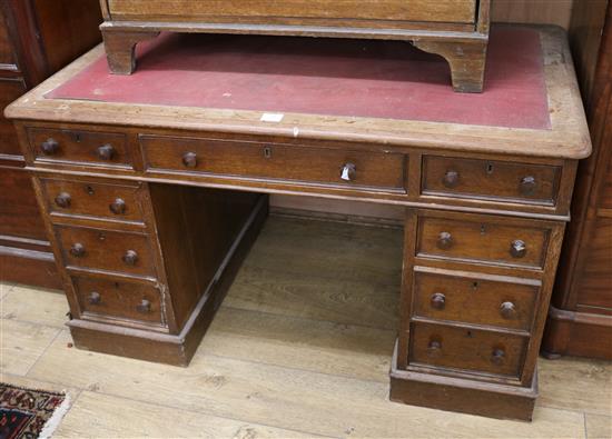 A Victorian oak pedestal desk, W.122cm